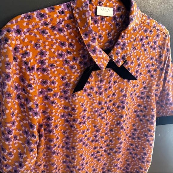 Vila retro print blouse with faux bow tie and contrast details | size 10 - Picture 3 of 10
